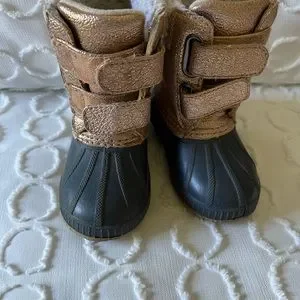 Gap kids snow boots online